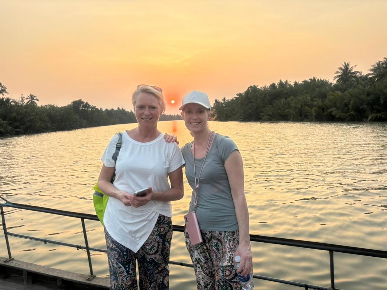 Homestay Bentre Coco Lodge Ben Tre Exterior photo