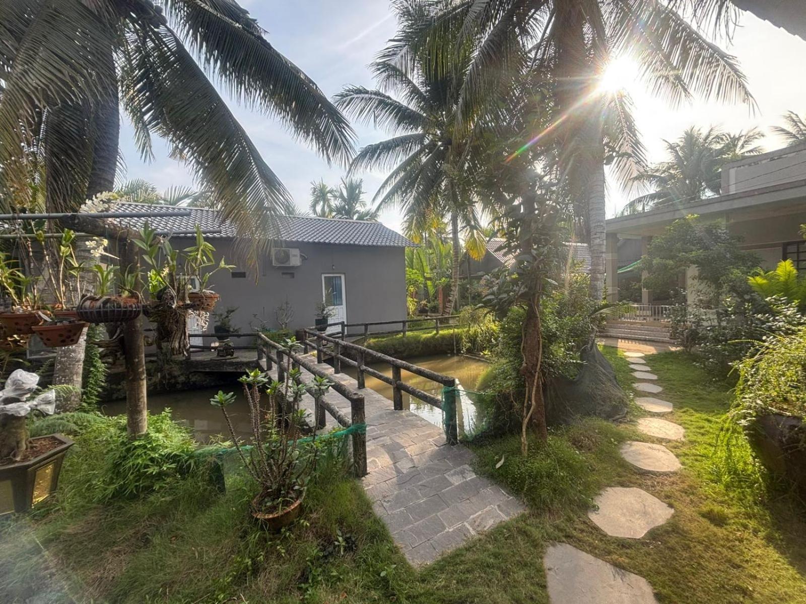 Homestay Bentre Coco Lodge Ben Tre Exterior photo
