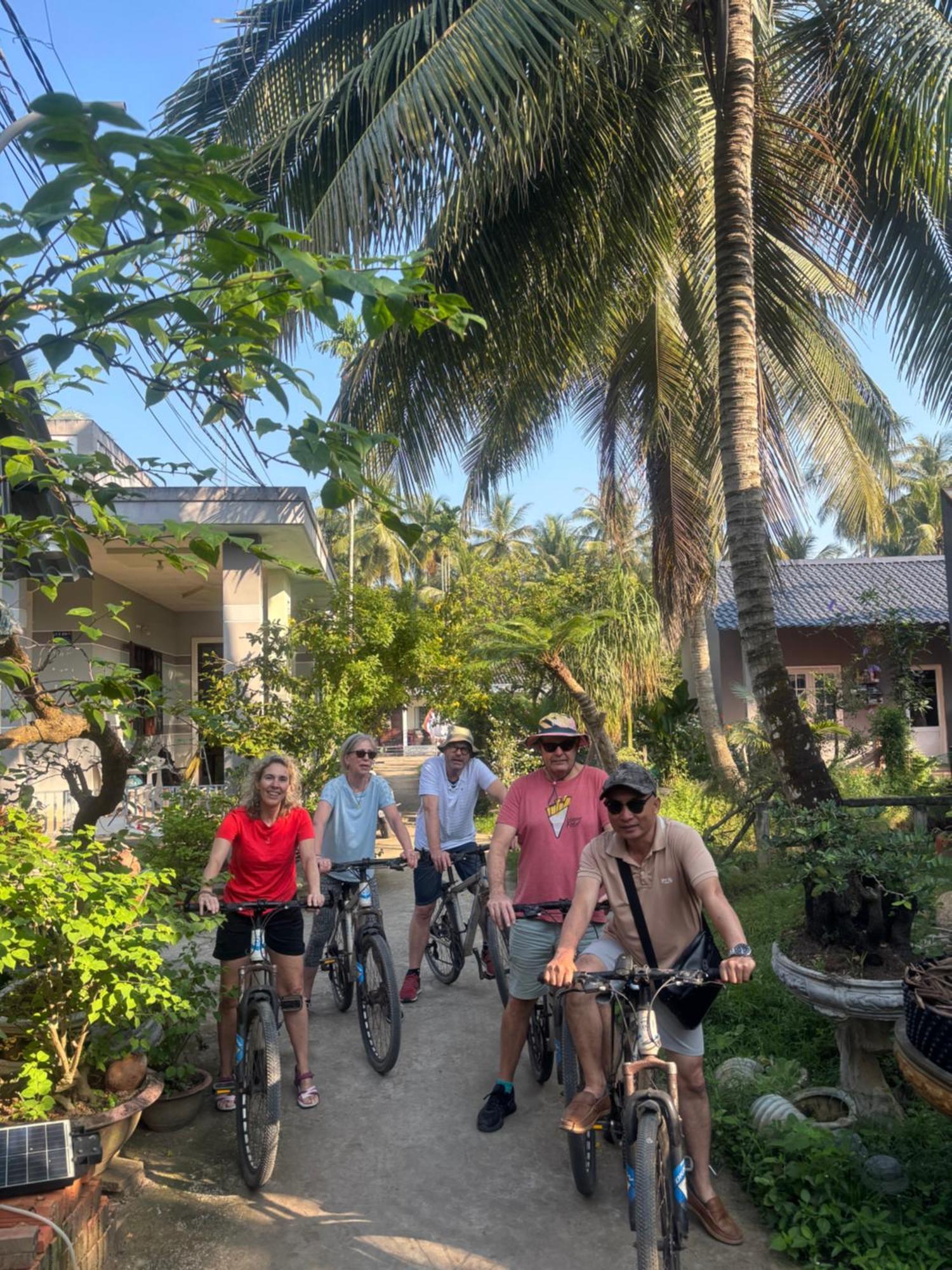 Homestay Bentre Coco Lodge Ben Tre Exterior photo