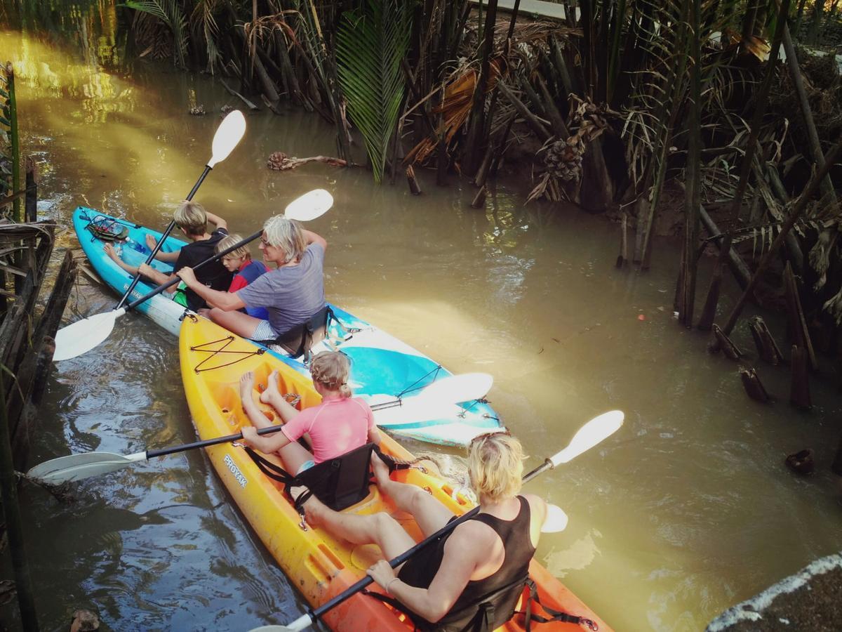Homestay Bentre Coco Lodge Ben Tre Exterior photo